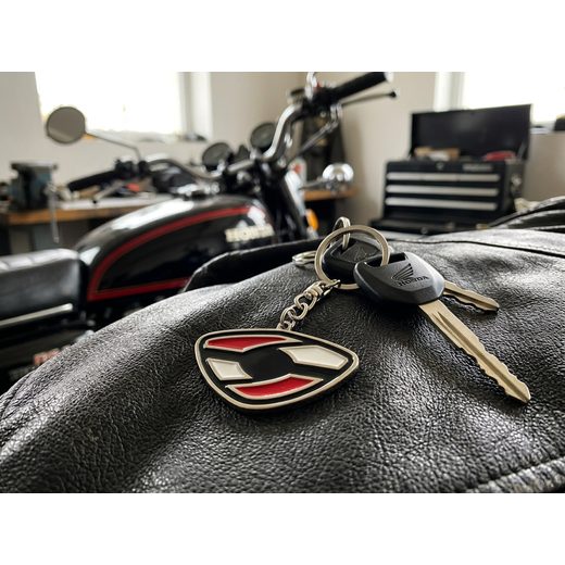PŘÍVĚŠEK ALLOY KOVOVÝ - ČERVENÁ - KLÍČENKY - NA MOTORKÁŘE
