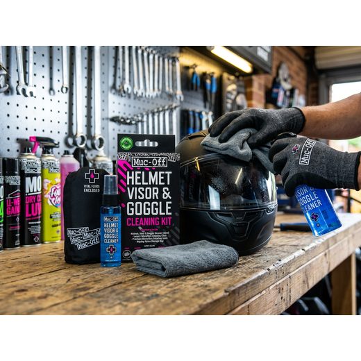 SADA NA ČIŠTĚNÍ HELMY, PLEXI MUC-OFF 20802 - PÉČE O JEZDCE A VYBAVENÍ - NA MOTORKÁŘE