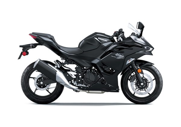 KAWASAKI NINJA 500 - ČERNÁ 2027 - SUPERSPORT & SPORT - MOTORKY