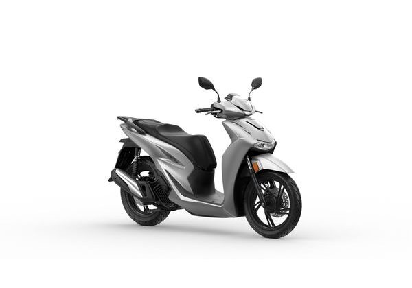 HONDA SH150 - STŘÍBRNÁ 2026 - SH150 - SKÚTRY