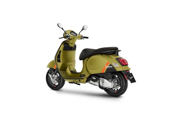 VESPA GTS 125 SS HPE ABS E5+ VERDE AMBIZIOSO MATT 2025 - GTS - SKÚTRY