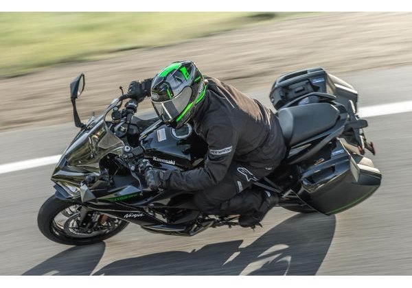 KAWASAKI NINJA 1100SX ŠEDÁ 2025