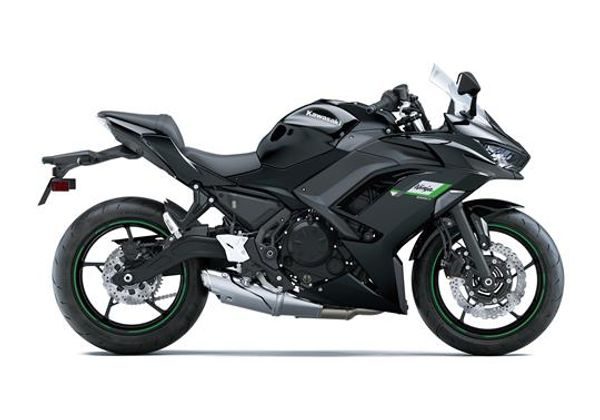 KAWASAKI NINJA 650 ČERNÁ 2025