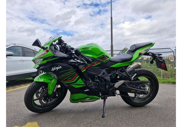 KAWASAKI NINJA ZX-4RR - DEMO 2024