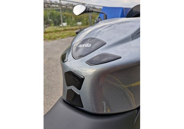 APRILIA TUONO 660 - BAZAR