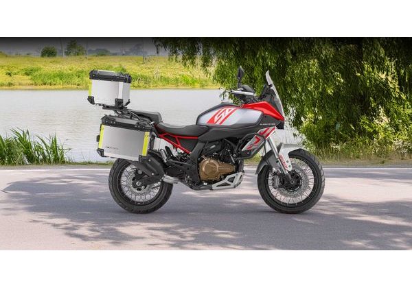 QJ MOTOR SRT 600 SX - ŠEDÁ/ČERVENÁ 2025 - SRT 600 SX - MOTORKY