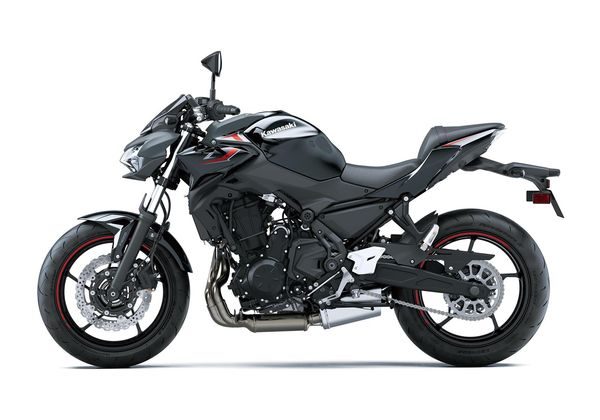 KAWASAKI Z650 ČERNÁ 2025 - MOTOCYKLY KAWASAKI - MOTORKY