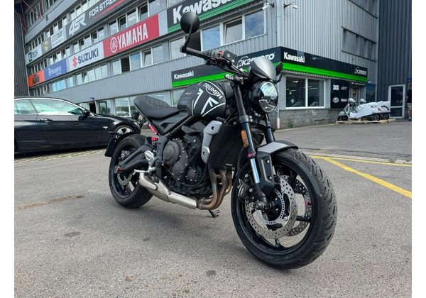 TRIUMPH TRIDENT 660 BAZAR - MOTOBAZAR