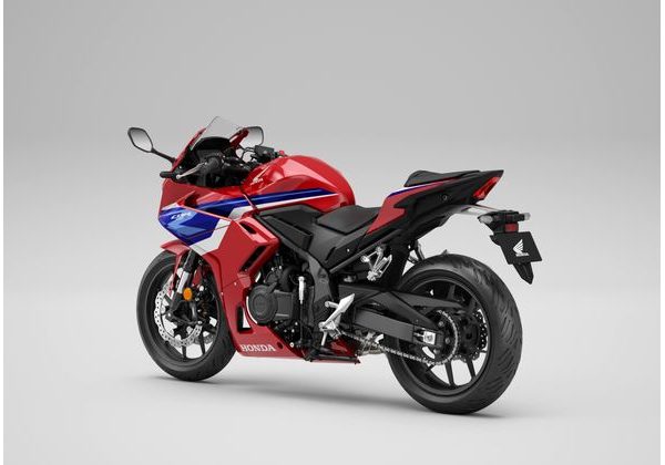HONDA CBR500R - ČERVENÁ 2026 - CBR500R - MOTORKY
