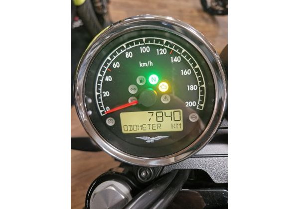 MOTO GUZZI V7 SPECIAL - MOTOBAZAR