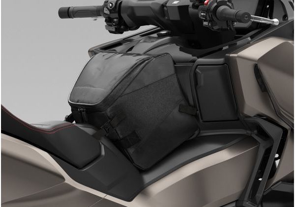 HONDA FORZA 750 - ČERNÁ 2025 - FORZA 750 - SKÚTRY