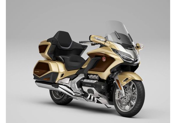 HONDA GL1800 GOLDWING TOUR - ZLATÁ 2025 - GL1800 GOLD WING TOUR - MOTORKY