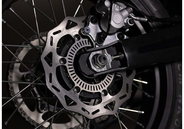 QJMOTOR COV 125 X ENDURO - ČERVENÁ - 125 CM3 - MOTORKY