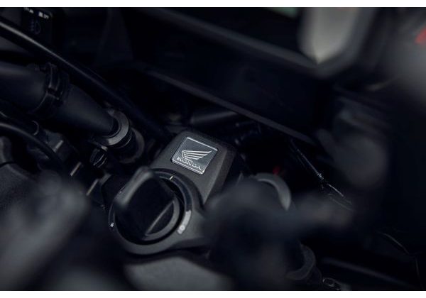 HONDA CB1000GT - ČERNÁ 2026 - SPORT TOURING - MOTORKY