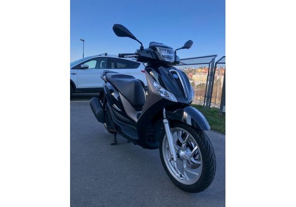 PIAGGIO MEDLEY 125 ABS NERO ABISSO - MOTOBAZAR