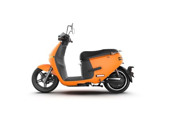 ELEKTRICKÝ SKÚTR HORWIN EK1 ORANŽOVÝ - HORWIN - SKÚTRY