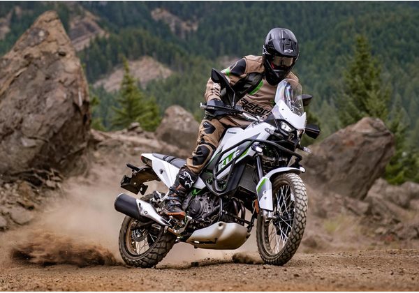 KAWASAKI KLE 500 SE - BÍLÁ - MOTOCROSS & ENDURO - MOTORKY