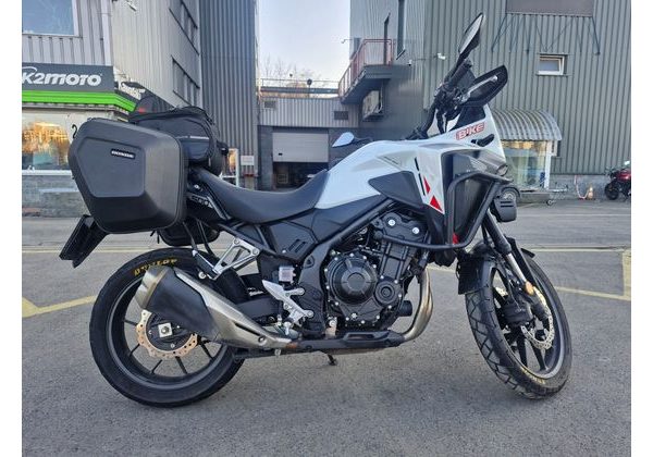 HONDA NX 500 PEARL HORIZON WHITE - NOVINÁŘSKÝ MOTOCYKL - DEMO AKČNÍ MOTOCYKLY - MOTORKY