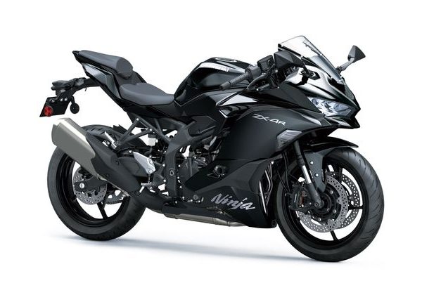 KAWASAKI NINJA ZX-4R ČERNÁ 2024