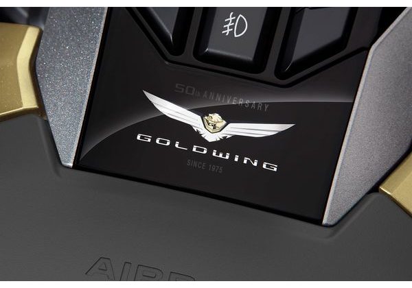 HONDA GL1800 GOLDWING TOUR - ZLATÁ 2025 - GL1800 GOLD WING TOUR - MOTORKY