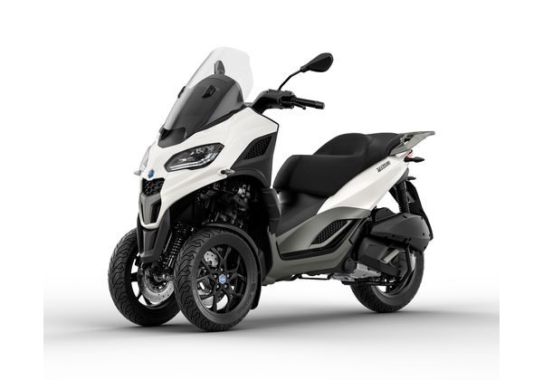 PIAGGIO MP3 310 WEISS 2025 - MP3 - SKÚTRY