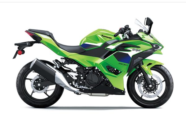 KAWASAKI NINJA 500 SE - ZELENÁ 2026 PŘEDOBJEDNÁVKA