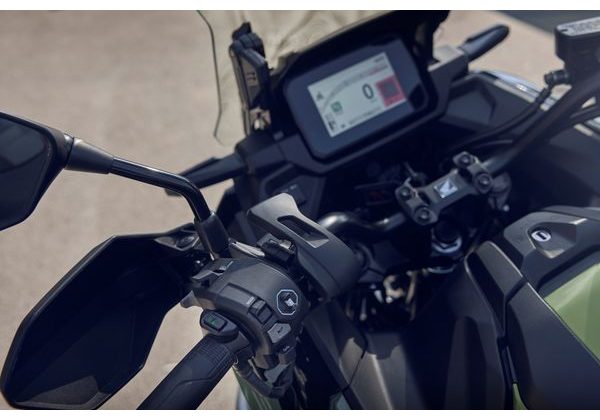 HONDA NC750X DCT - ČERNÁ 2026 - NC750X - MOTORKY