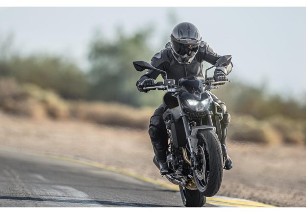 KAWASAKI Z900 70/35KW - ŠEDÁ 2026 - SUPERNAKED - MOTORKY