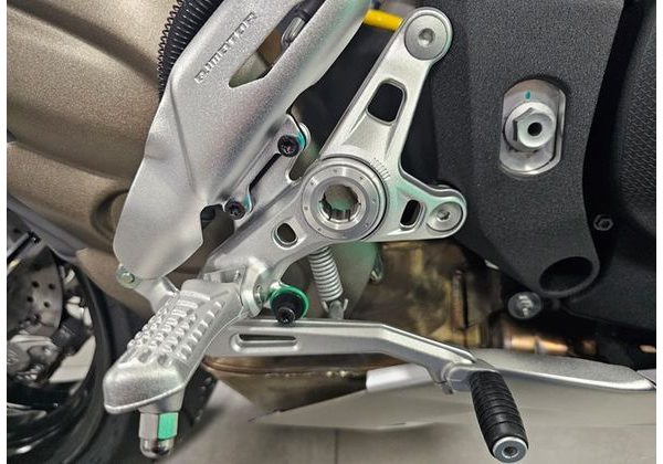 QJ MOTOR SRK 921 RR - ČERVENOŠEDÁ - SRK 921 RR - MOTORKY