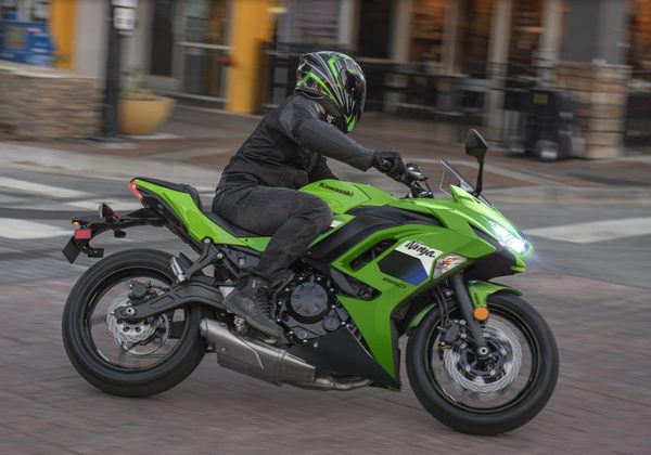 KAWASAKI NINJA 650 - ZELENÁ 2026