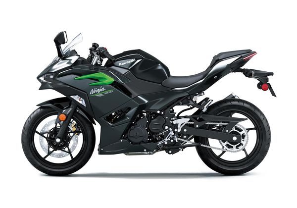KAWASAKI NINJA 500 - SUPERSPORT & SPORT - MOTORKY