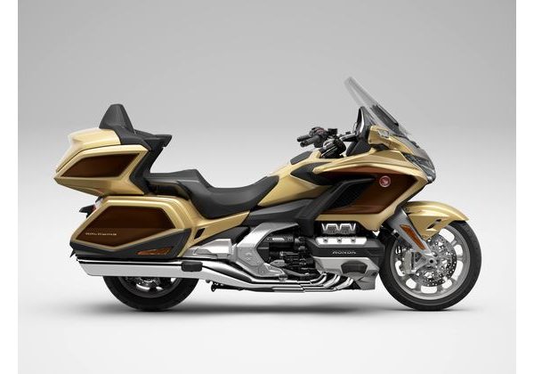 HONDA GL1800 GOLDWING TOUR - ZLATÁ 2025 - GL1800 GOLD WING TOUR - MOTORKY