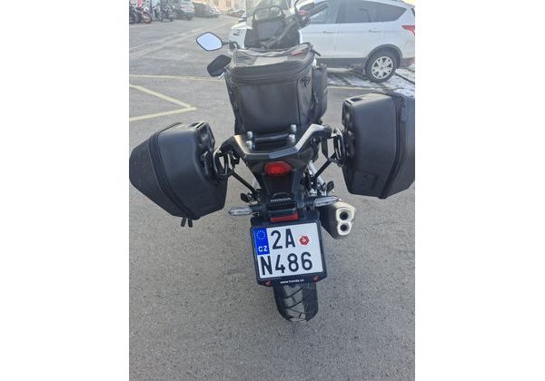 HONDA NX 500 PEARL HORIZON WHITE - NOVINÁŘSKÝ MOTOCYKL - DEMO AKČNÍ MOTOCYKLY - MOTORKY