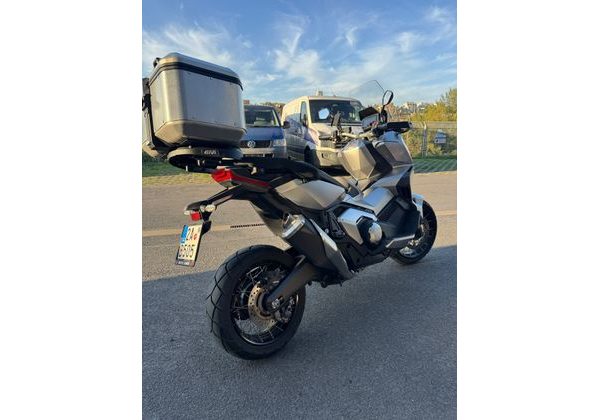 HONDA X-ADV 750 BAZAR - MOTOBAZAR