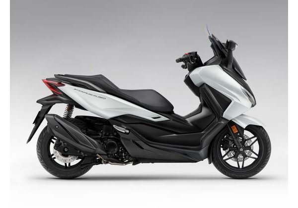 HONDA FORZA 350 - BÍLÁ 2025 - FORZA 350 - SKÚTRY