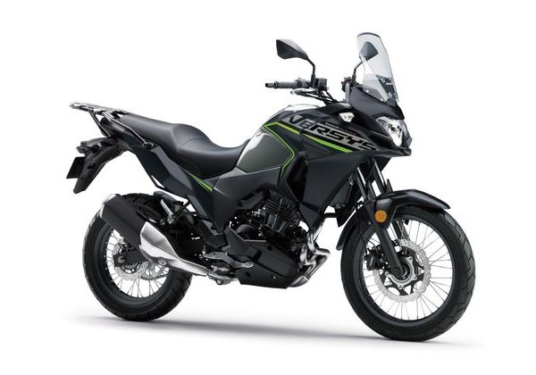 KAWASAKI VERSYS-X 300 ŠEDÁ TMAVÁ 2020