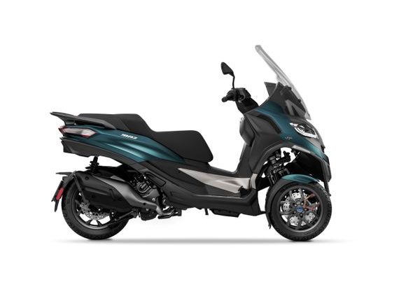 PIAGGIO MP3 530 HPE EXCLUSIVE E5+ - BLU OXYGEN MATT 2025