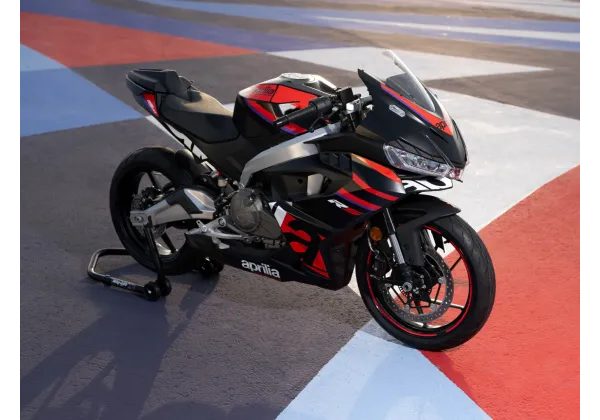 APRILIA RS 457 E5+ - RACING STRIPES 2025 - MOTORKY
