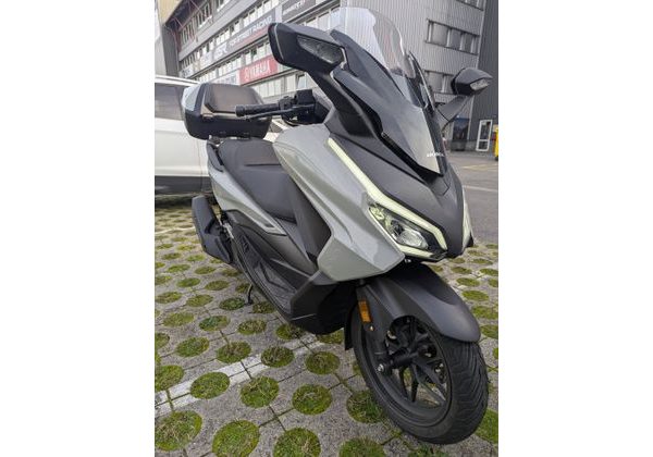 HONDA FORZA 125 2025 - BAZAR - HONDA - MOTOBAZAR