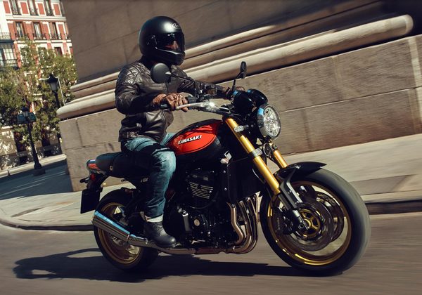 KAWASAKI Z900RS SE - ČERNÁ 2026 - MOTOCYKLY KAWASAKI - MOTORKY