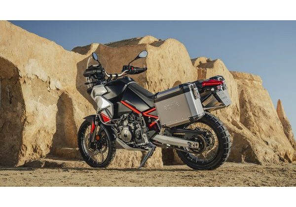 APRILIA TUAREG 660 E5+ - HAILSTORM WHITE 2025 - CESTOVNÍ ENDURO - MOTORKY
