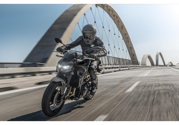 KAWASAKI Z900 - ZELENÁ 2026 - SUPERNAKED - MOTORKY