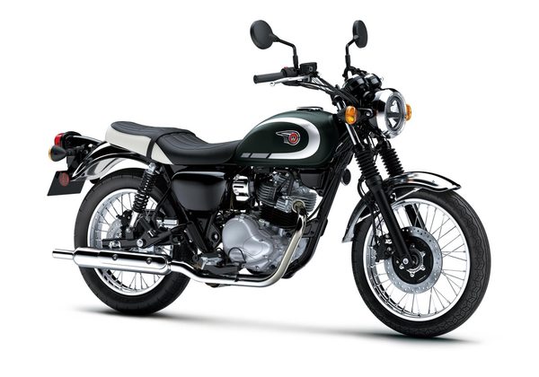 KAWASAKI W230 - TMAVĚ ZELENÁ 2026 - CLASSICS & CRUISERS - MOTORKY