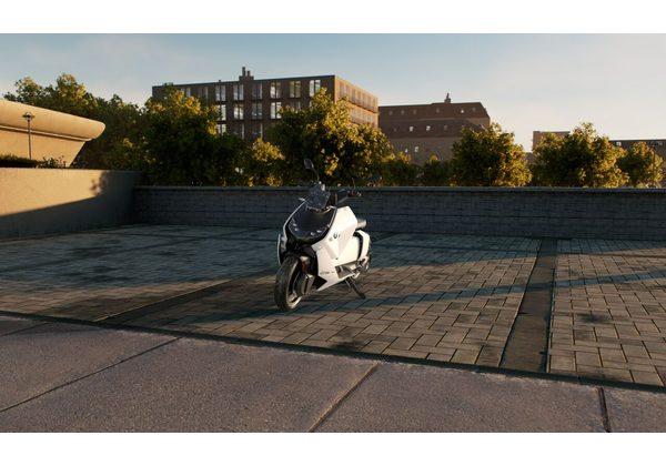 BMW CE 04 - LIGHT WHITE - URBAN MOBILITY - MOTORKY
