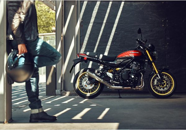 KAWASAKI Z900RS SE - ČERNÁ 2026 - MOTOCYKLY KAWASAKI - MOTORKY