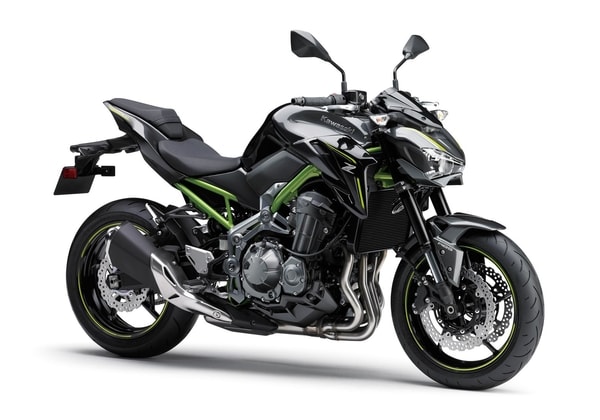 KAWASAKI Z900 VERZE 70KW/35KW PEARL MYSTIC GRAY