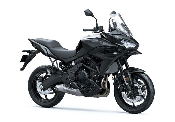 KAWASAKI VERSYS 650 SE 2022 ČERNÁ