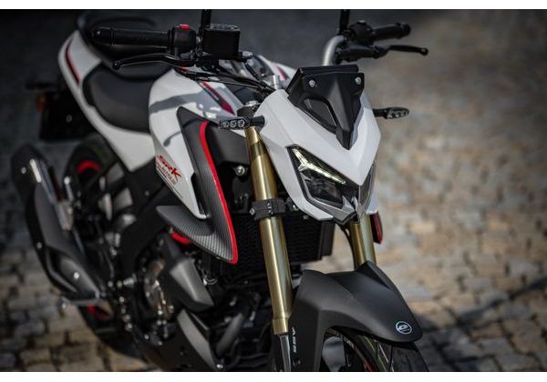 QJMOTOR SRK 125S - BÍLÁ - SRK 125 S - MOTORKY