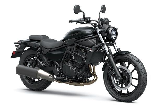 KAWASAKI ELIMINATOR 500 - ČERNÁ 2026 - CLASSICS & CRUISERS - MOTORKY