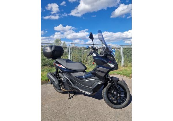 APRILIA SR GT 125 2026 - BAZAR - APRILIA - MOTOBAZAR